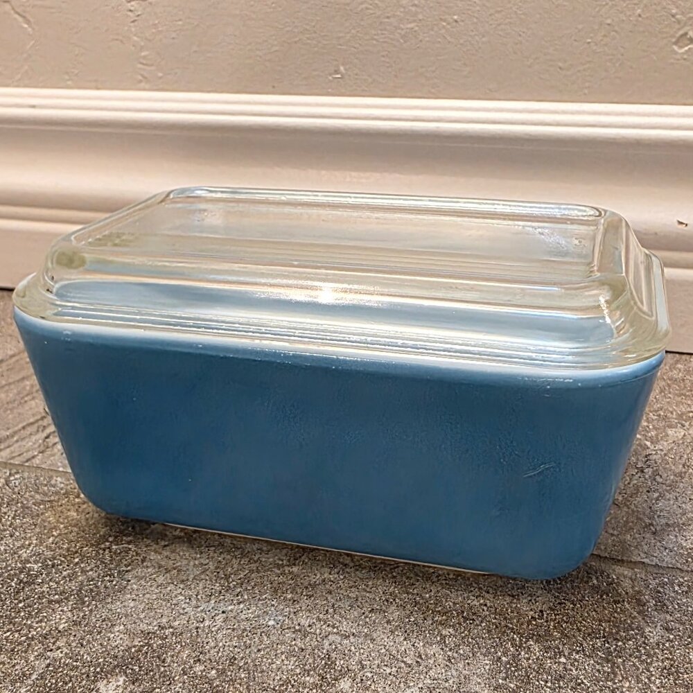 Vintage Pyrex Refrigerator Dish Primary Blue 502-B with Ribbed Lid 502-C